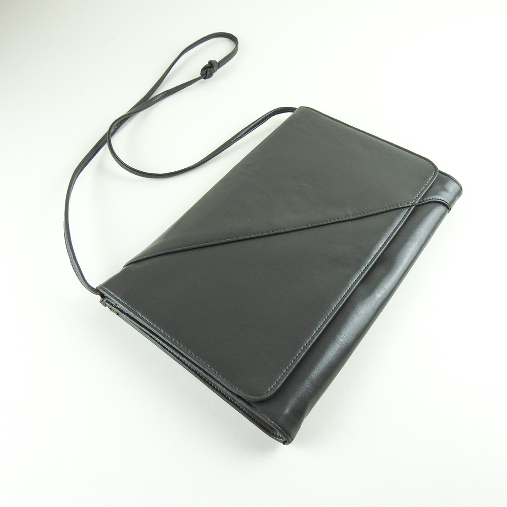 Vintage 80s Vinyl Clutch Purse / Crossbody